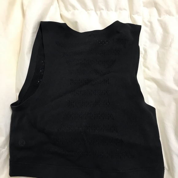 Lululemon cropped bra and mesh tank - Picture 2 of 5